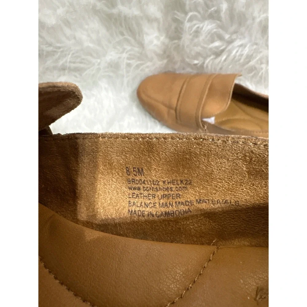 Born Tan Leather Penny Loafers Square Toe Slip On Flats Womens 8.5M BR0041102